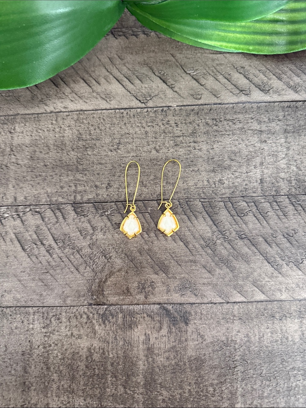 Gold Teardrop Pearl Dangle Earrings - Women Jewelry